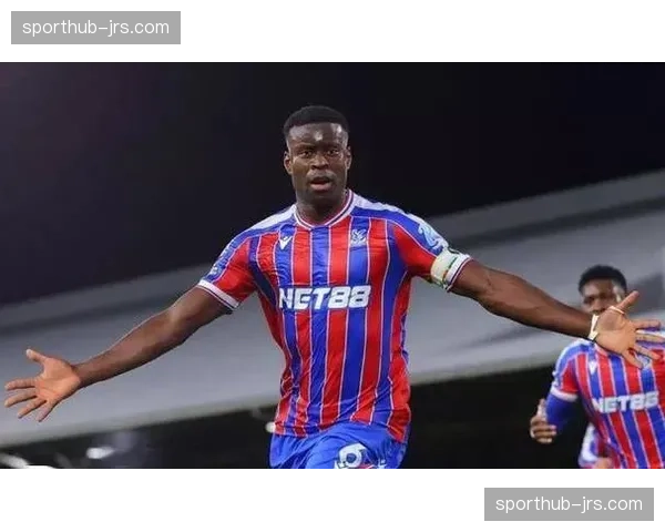 水晶宫转会窗签约翰逊拉森，替代盖希离队后防重组